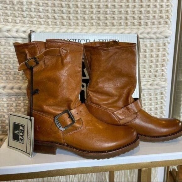 Frye Cognac " Whiskey" Short Leather Boots Size 6.5 - Picture 3 of 10